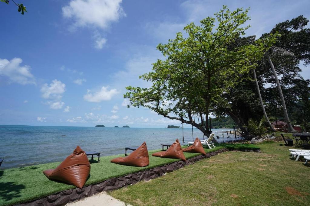 Sea Flower Resort Koh Chang Bagian luar foto