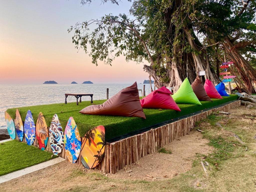 Sea Flower Resort Koh Chang Bagian luar foto